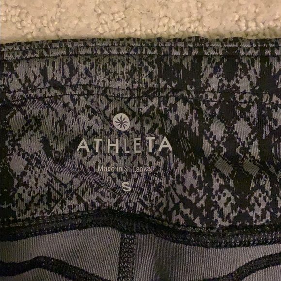 Capris - Picture 3 of 4